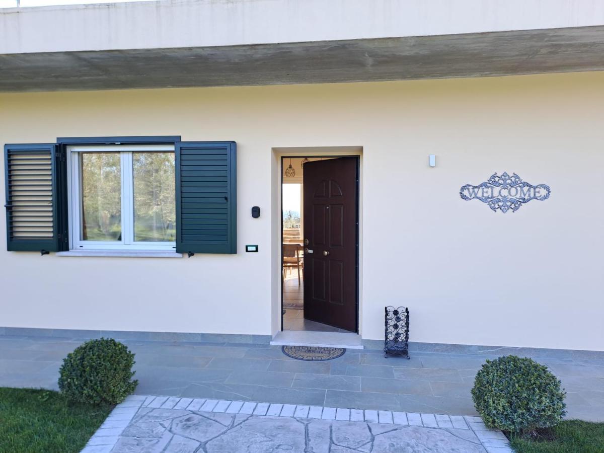 Bed & Breakfast La Campagna Di Peppe E Tullia Bed & Breakfast Formia Exterior photo