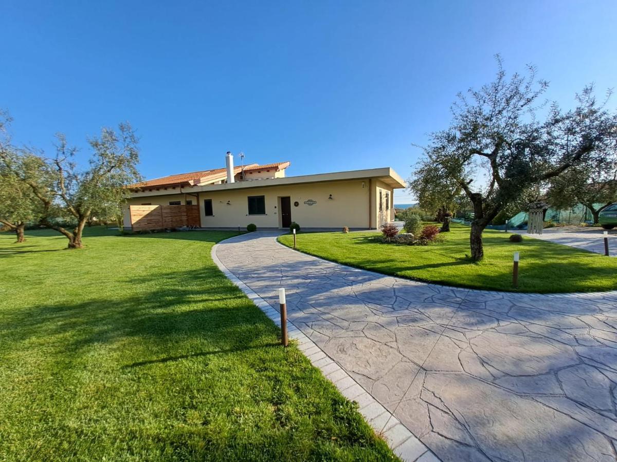 Bed & Breakfast La Campagna Di Peppe E Tullia Bed & Breakfast Formia Exterior photo