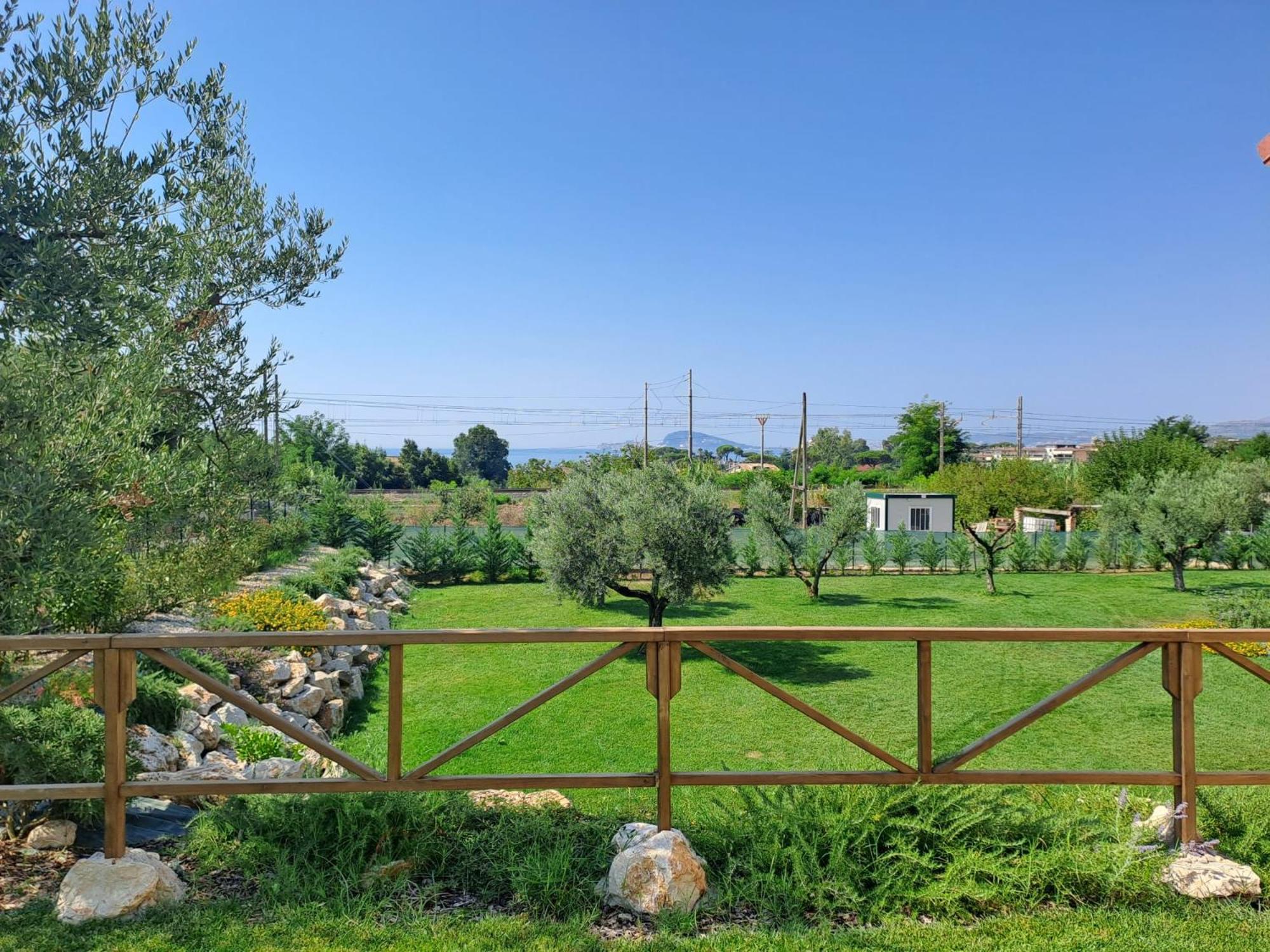 La Campagna Di Peppe E Tullia Bed & Breakfast Formia Exterior photo